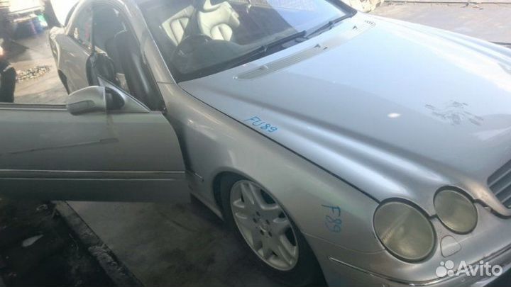 Крыло переднее правое Mercedes-Benz Cl500 W215