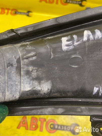 Заглушка бампера Hyundai Elantra HD G4FC 2009