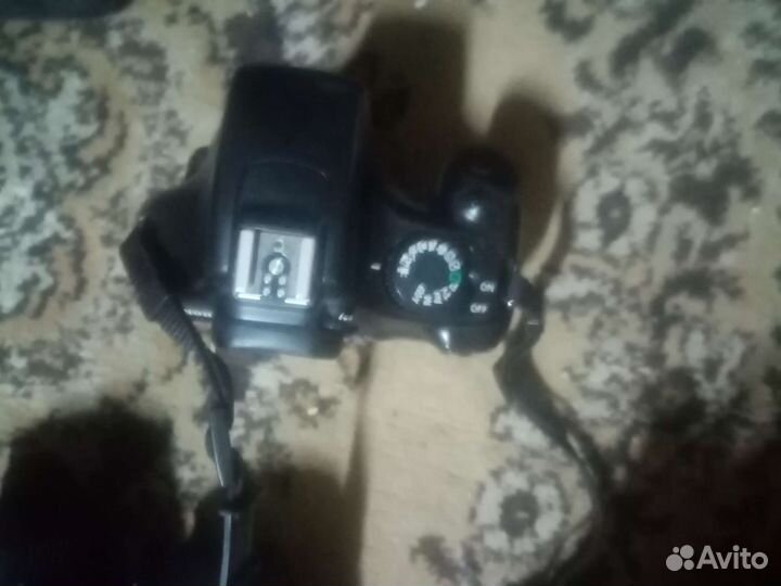 Зеркальный фотоаппарат canon 1100d