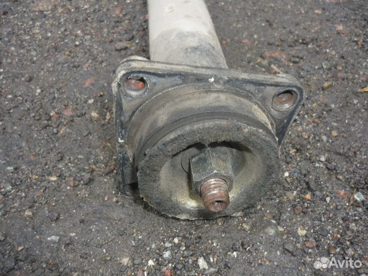 Задняя стойка Вольво S60