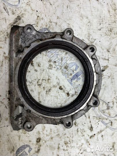 Крышка коленвала Mazda Bongo