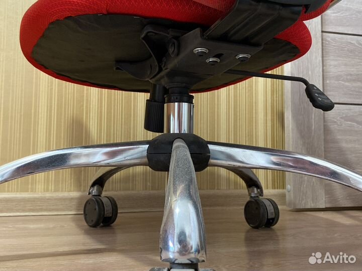 Офисное кресло бу