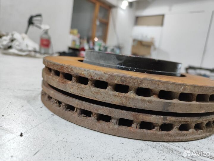 Диски тормозные Honda Cr-V 4 передние