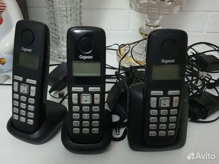 Иелефонная станция на 3 телкфона