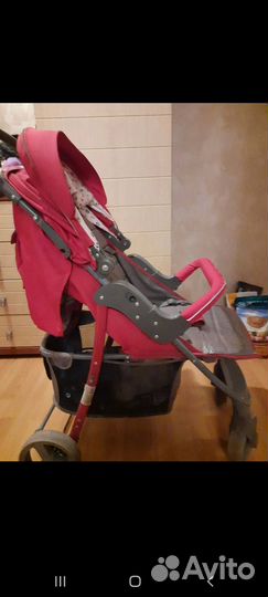 Прогулочная коляска