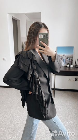 Пиджак прямой оверсайз нарядный с воланами