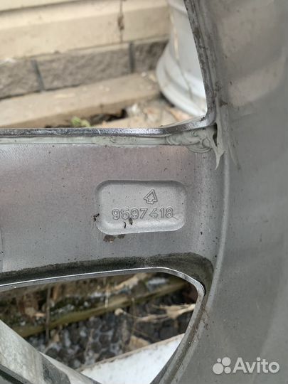 Диск литой R20 Cadillac 9597418