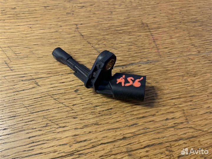 Датчик ABS задний левый VW Passat B6