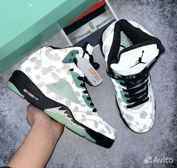 Кроссовки nike air jordan 5 retro island green
