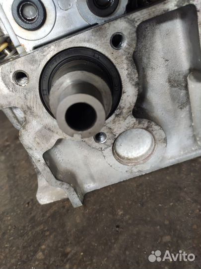 Головка блока цилиндров 3.5 Крайслер Додж