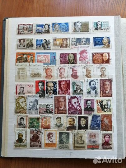 Большая коллекция марок в двух альбомах