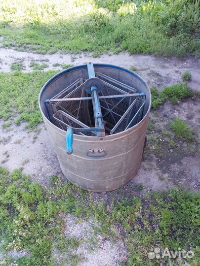 Медогонка 4 рамочная