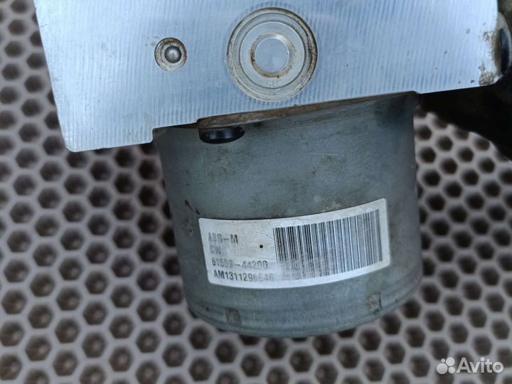 Почти новый 58920a2110 ABS Kia Ceed JD 2014