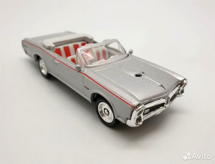 Pontiac GTO coupe silver