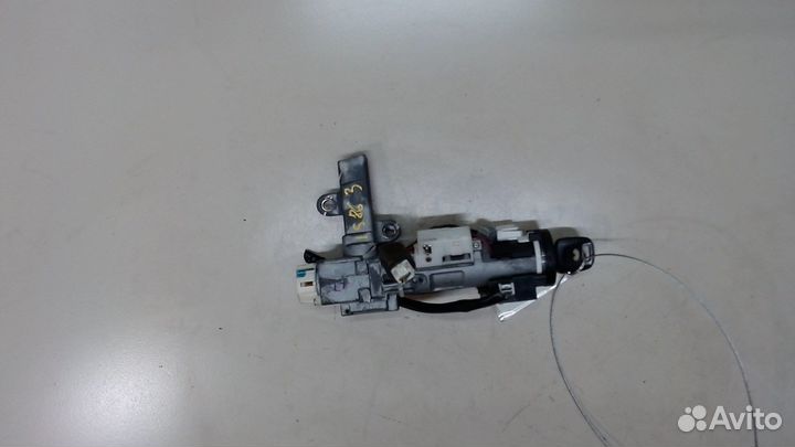 Замок зажигания Infiniti QX56, 2004