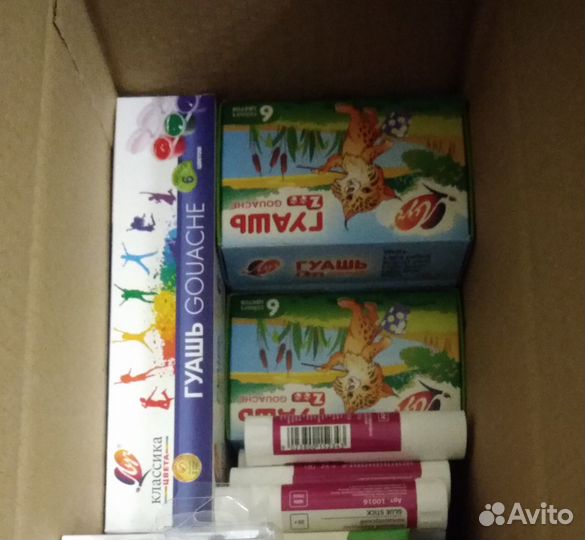 Краски Гуашь. Кисти. Клей карандаш