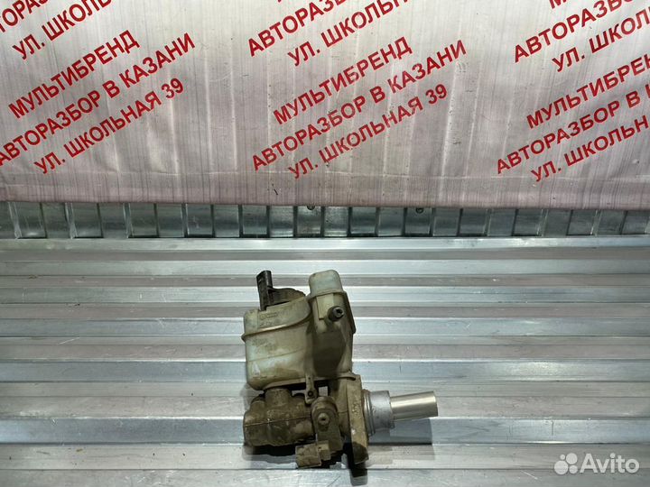 Главный тормозной цилиндр Фольксваген Пассат CC