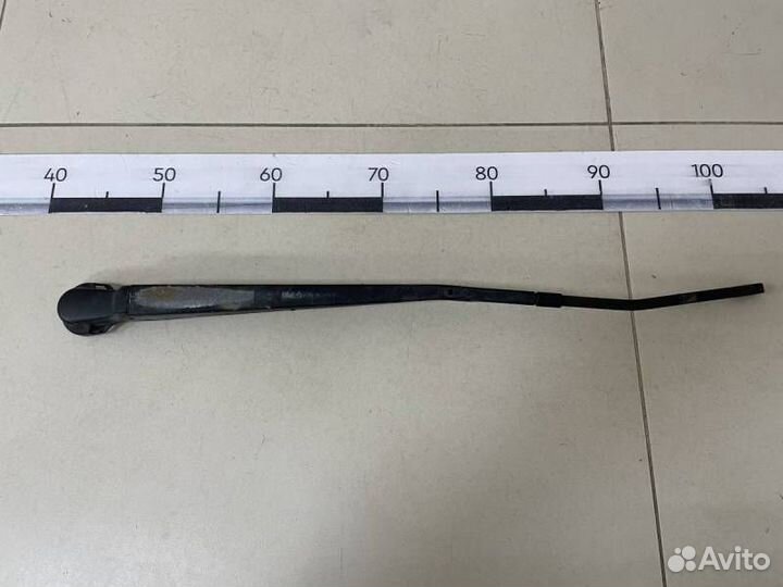 Поводок стеклоочистителя передний правый Kia Bongo