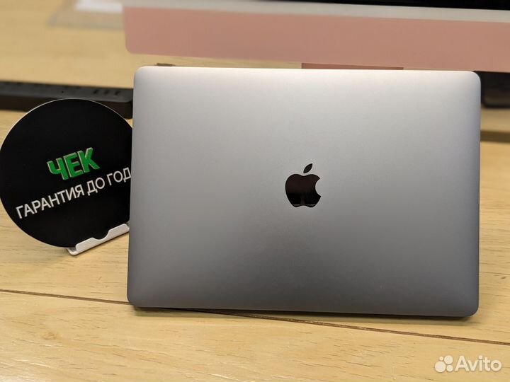 Apple MacBook Air M1