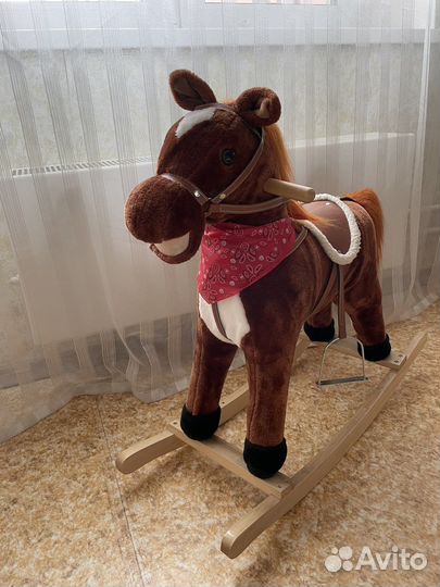 Детская качалка лошадка