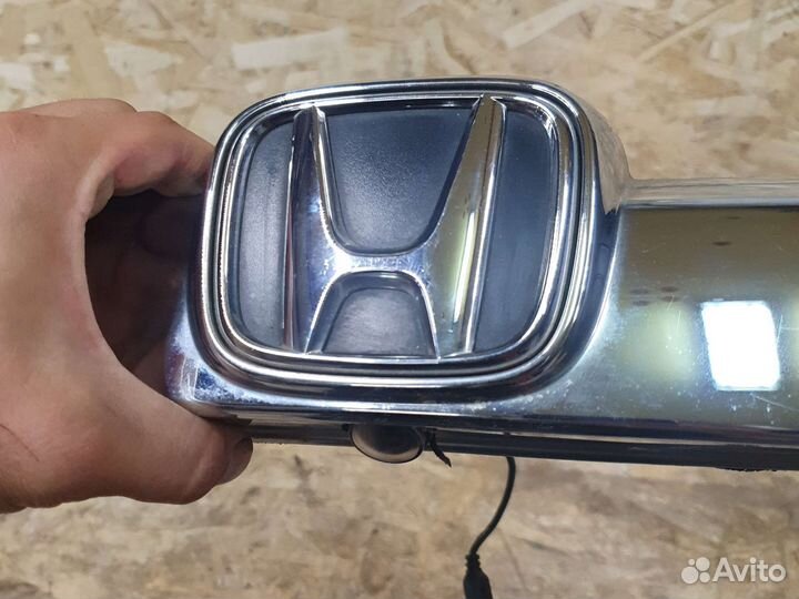 Накладка двери багажника honda cr-v 3