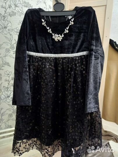 Нарядное платье для девочки 3-4 года