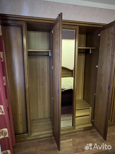 Спальный гарнитур