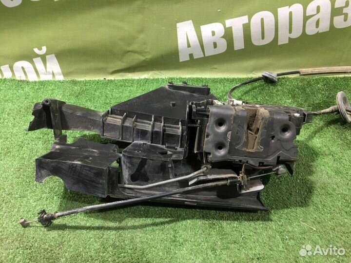 Замок боковой двери передний левый Ford Focus 2