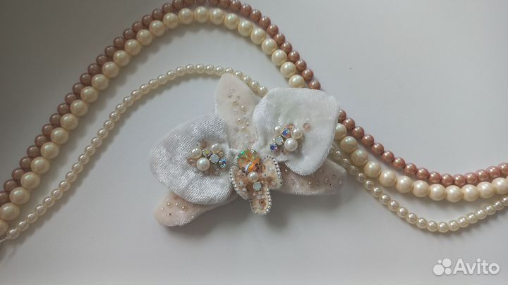 Брошь ручной работы 