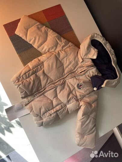 Куртки новые