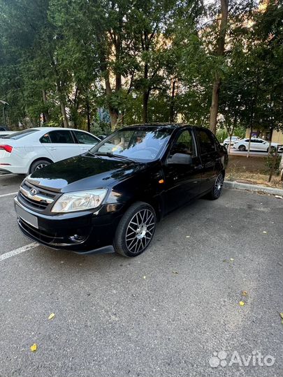 LADA Granta 1.6 МТ, 2013, 255 250 км