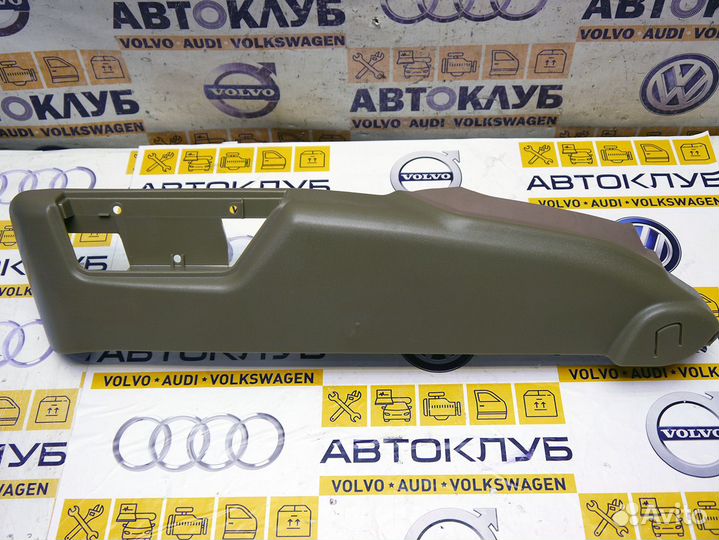 Накладка сиденья водительского Вольво XC90 бежевая