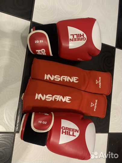 Боксерские перчатки 10 oz