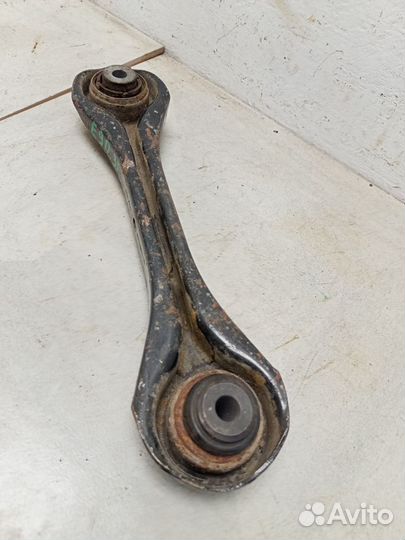 Рычаг задний поперечный