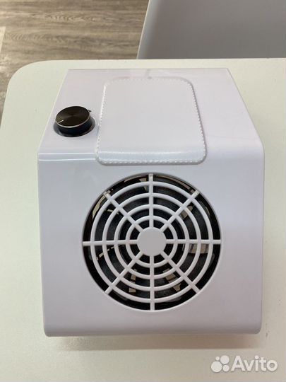 Вытяжка для маникюра и педикюра