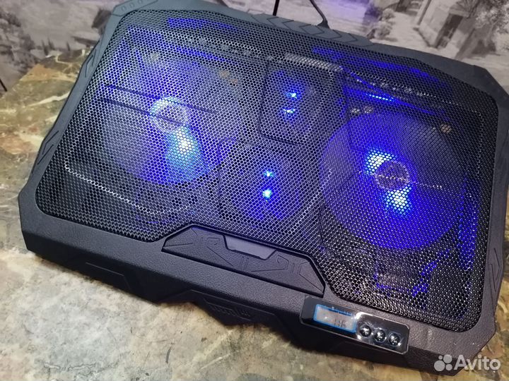 Подставка с охлаждением для ноутбука