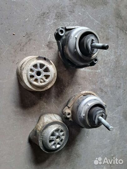 Подушка двигателя Porsche Cayenne