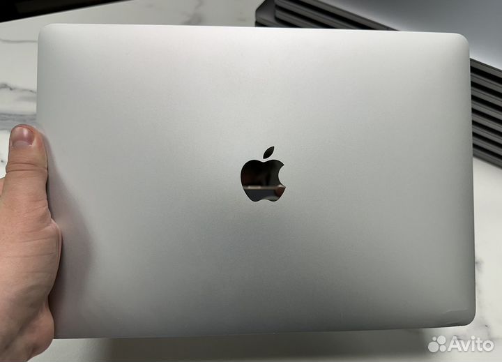 Apple MacBook Pro 13 2017 i5 16/256gb