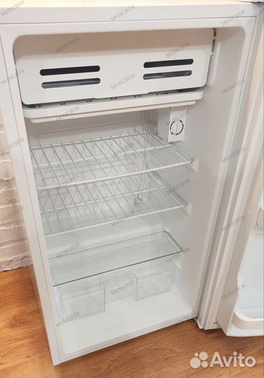 Холодильник 85см в сост нового