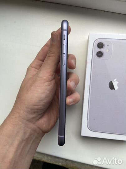iPhone 11, 64 ГБ