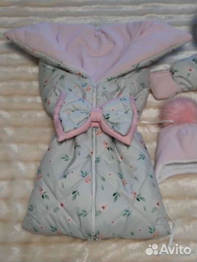 Комлект на выписку для девочки