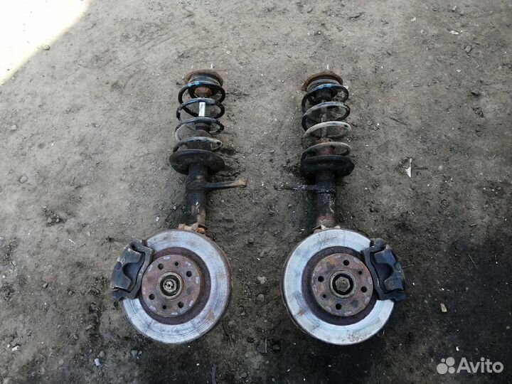 Стойка передняя Лада Приора LADA Priora