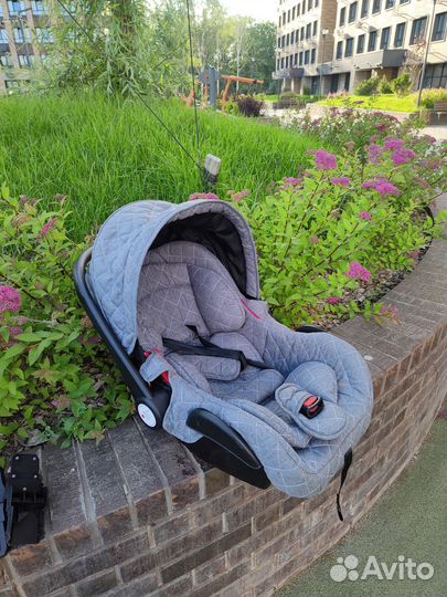 Детская коляска с автолюлькой 3 в 1