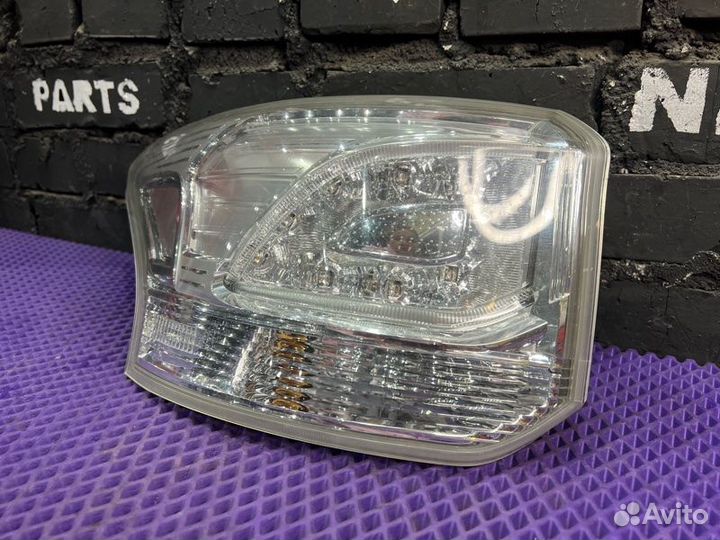 Стоп-сигнал левый Mitsubishi Outlander