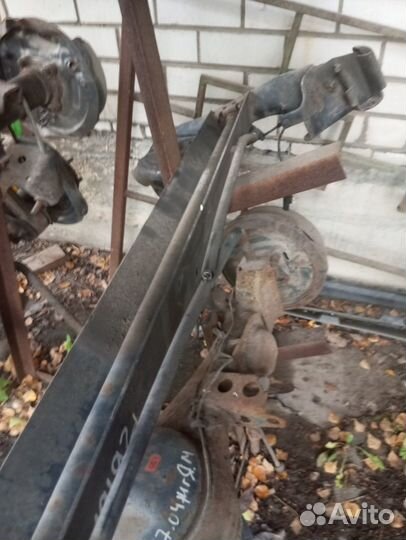 Балка зад Nissan Note E11 Ниссан Нот Ноут