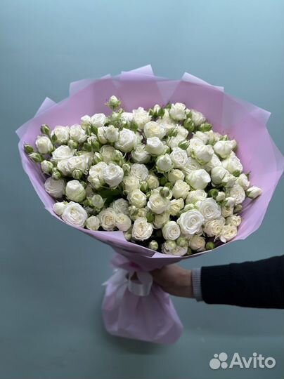 Пиона видная кустовая роза цветы букет