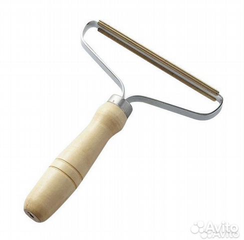 Скребок для удаления шерсти и катышек