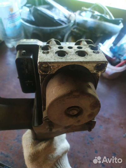 Блок абс Ланцер 9