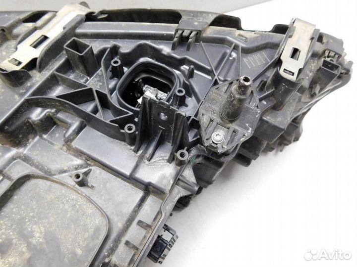 Фара правая BMW 7-Series