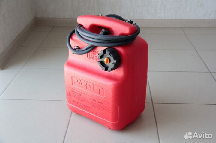 Топливный бак 9 л